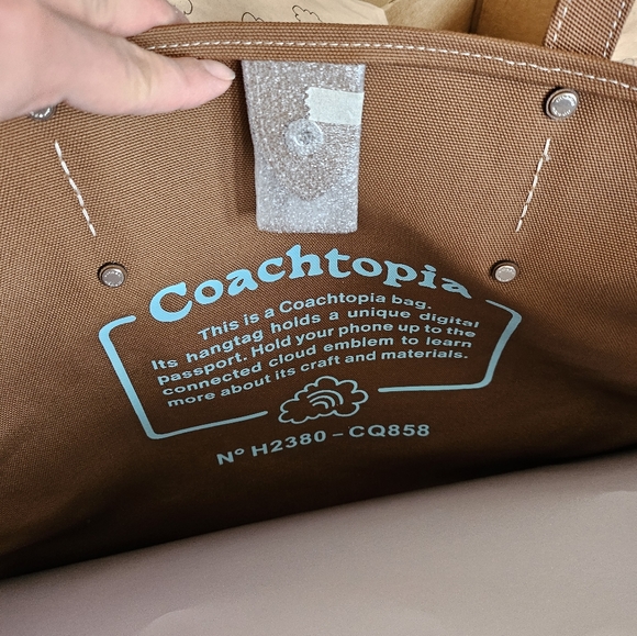 Coachtopia tote purse bag in brown recycled canvas - Picture 4 of 11